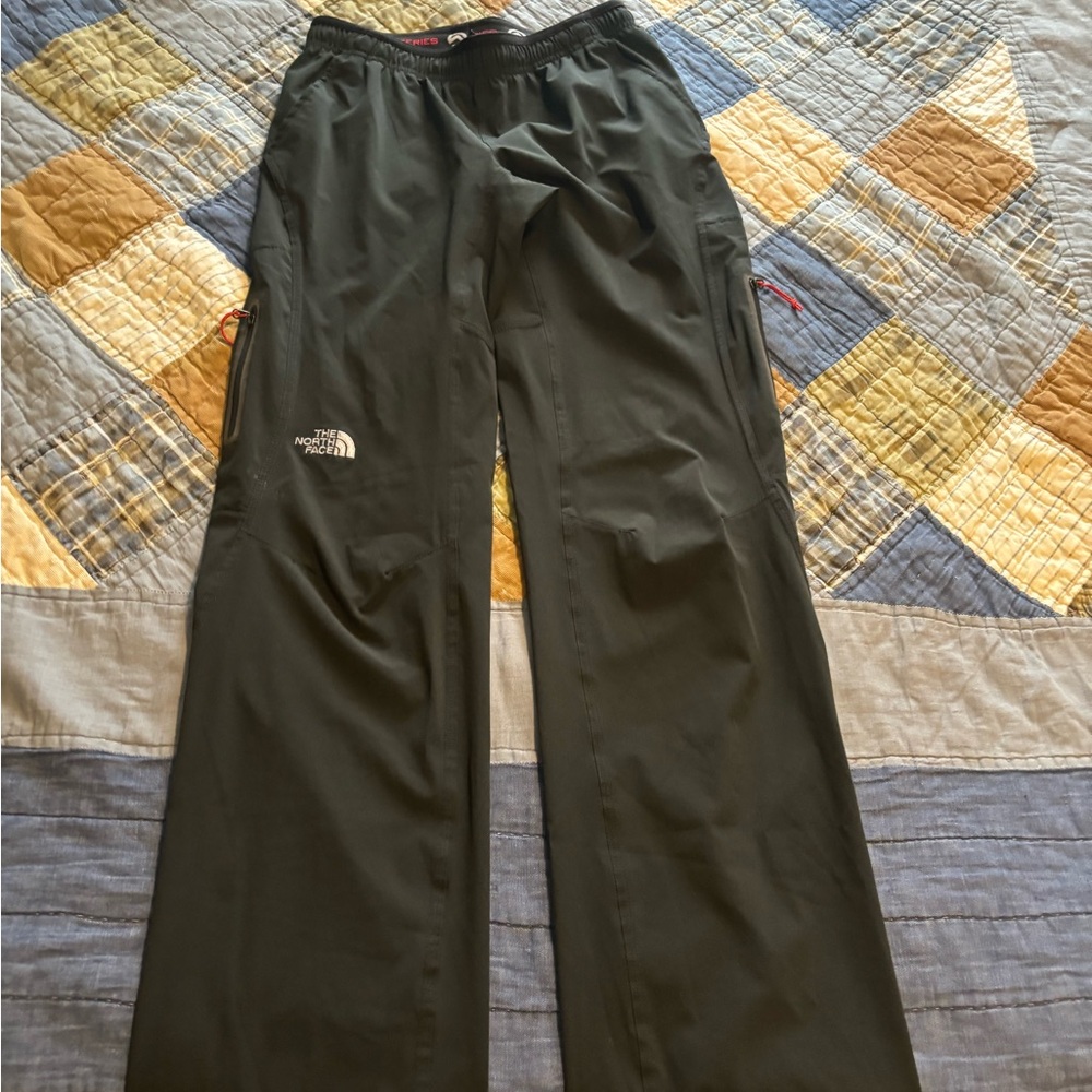 The North Face women’s summit series black Pants